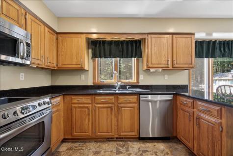 16 Muriel Lane Schaghticoke NY 12154
