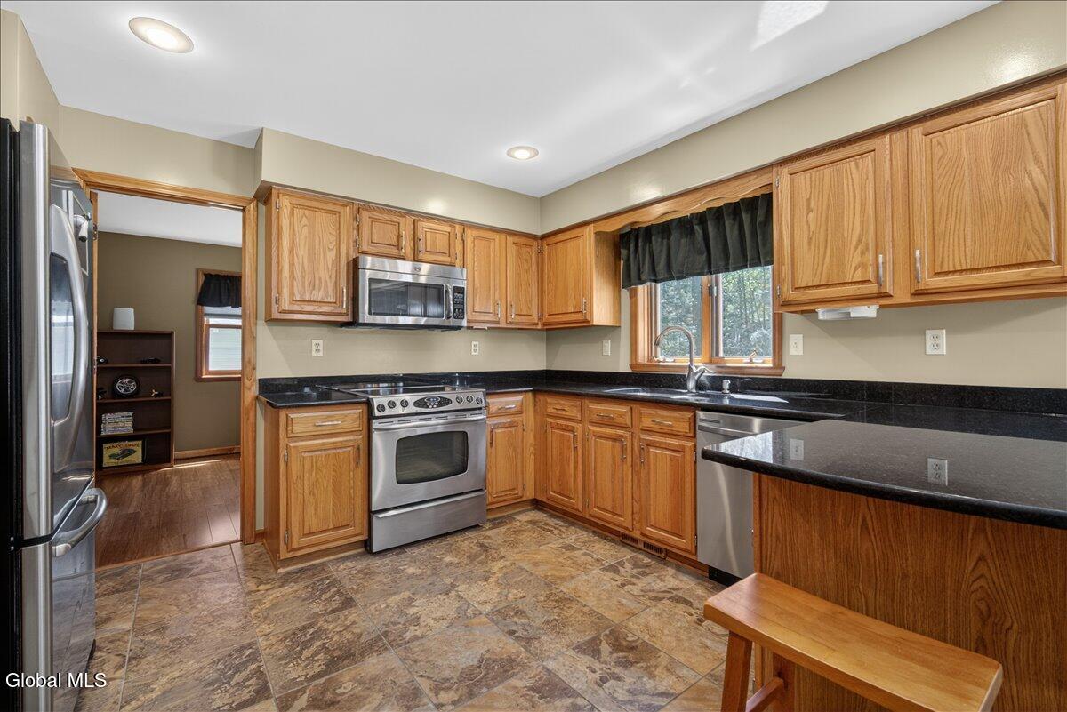 16 Muriel Lane Schaghticoke NY 12154