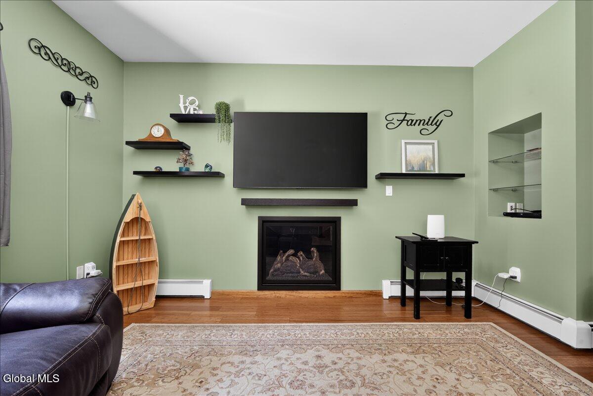16 Muriel Lane Schaghticoke NY 12154