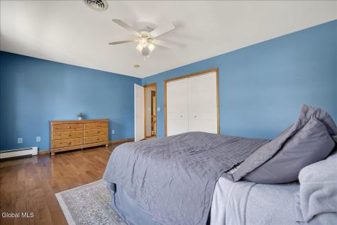 16 Muriel Lane Schaghticoke NY 12154