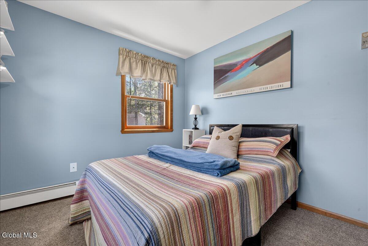 16 Muriel Lane Schaghticoke NY 12154