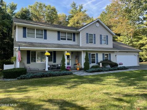 16 Muriel Lane Schaghticoke NY 12154
