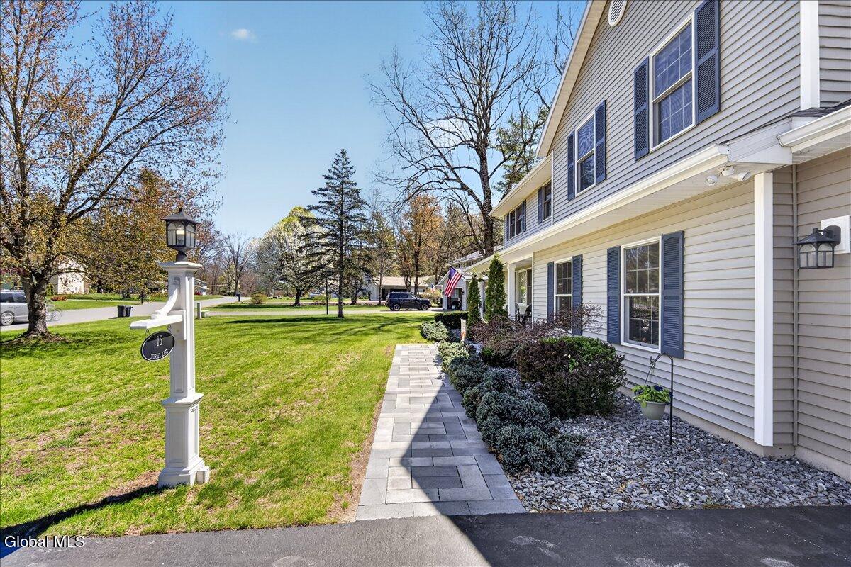 16 Muriel Lane Schaghticoke NY 12154