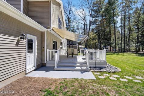 16 Muriel Lane Schaghticoke NY 12154