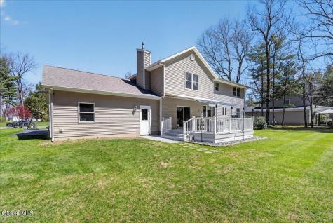 16 Muriel Lane Schaghticoke NY 12154