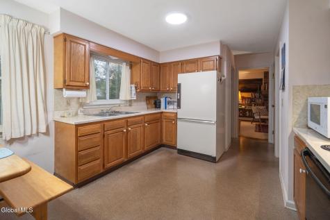 29 Bennett Terrace Delmar NY 12054