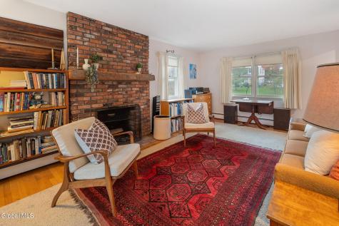 29 Bennett Terrace Delmar NY 12054