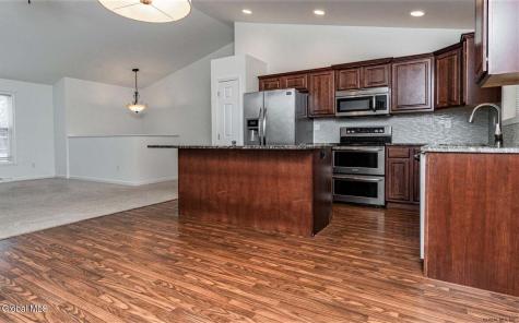 647 Pearse Road Niskayuna NY 12309