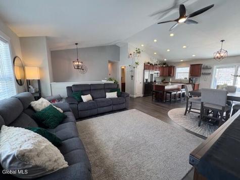 647 Pearse Road Niskayuna NY 12309