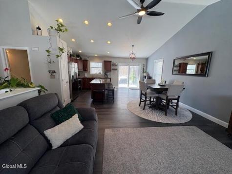 647 Pearse Road Niskayuna NY 12309