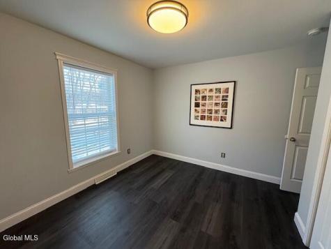 647 Pearse Road Niskayuna NY 12309