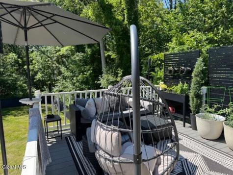 647 Pearse Road Niskayuna NY 12309