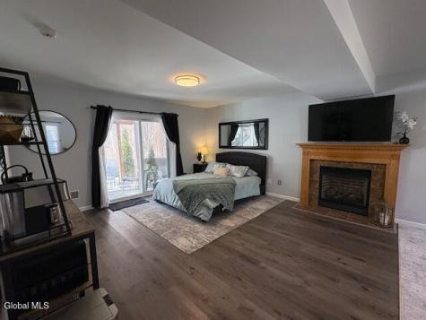 647 Pearse Road Niskayuna NY 12309