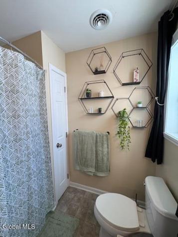 647 Pearse Road Niskayuna NY 12309