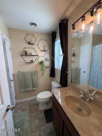 647 Pearse Road Niskayuna NY 12309