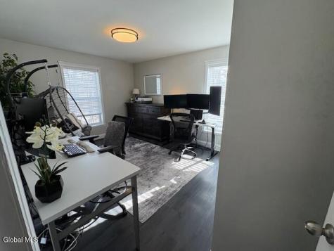 647 Pearse Road Niskayuna NY 12309