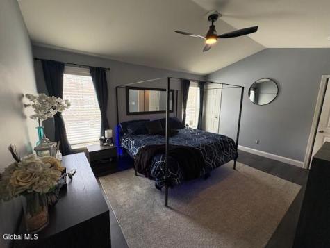 647 Pearse Road Niskayuna NY 12309