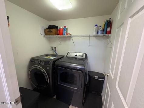 647 Pearse Road Niskayuna NY 12309