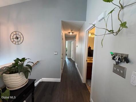 647 Pearse Road Niskayuna NY 12309