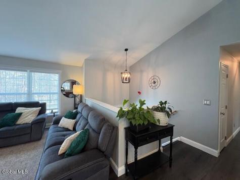 647 Pearse Road Niskayuna NY 12309