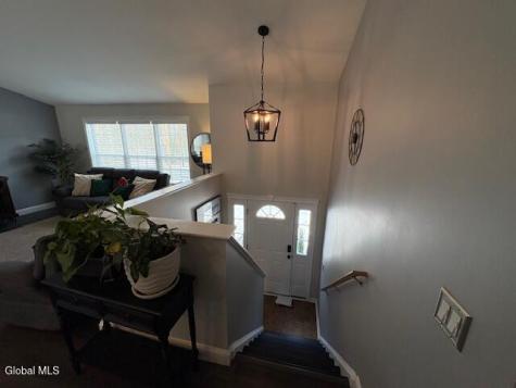 647 Pearse Road Niskayuna NY 12309