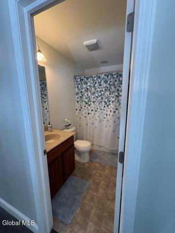 647 Pearse Road Niskayuna NY 12309