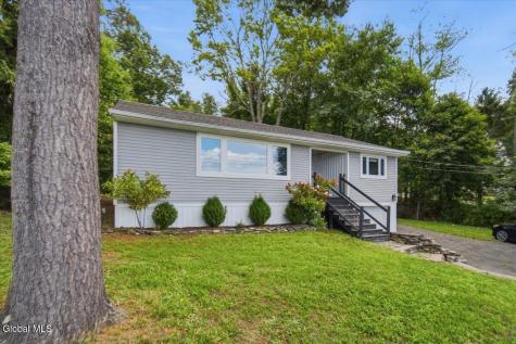 1142 Nys Rt 9p Saratoga Springs NY 12866