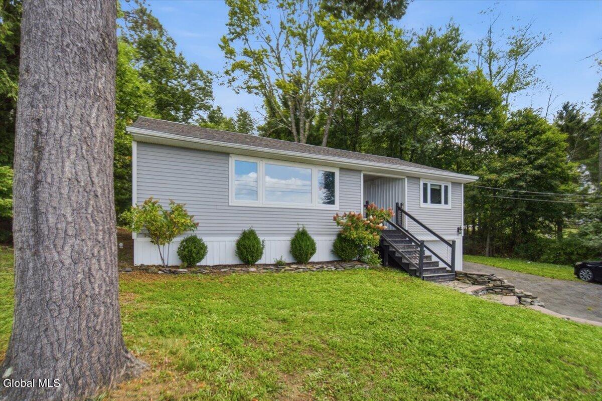 1142 Nys Rt 9p Saratoga Springs NY 12866
