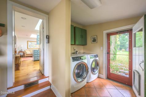 33 Hudson Street Kinderhook NY 12106