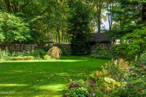 33 Hudson Street Kinderhook NY 12106