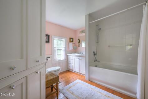 33 Hudson Street Kinderhook NY 12106