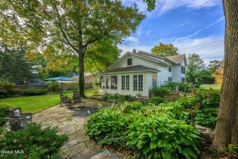 33 Hudson Street Kinderhook NY 12106