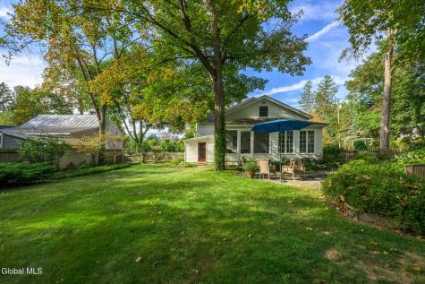 33 Hudson Street Kinderhook NY 12106