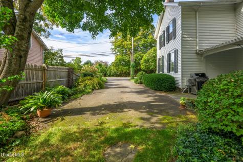 33 Hudson Street Kinderhook NY 12106