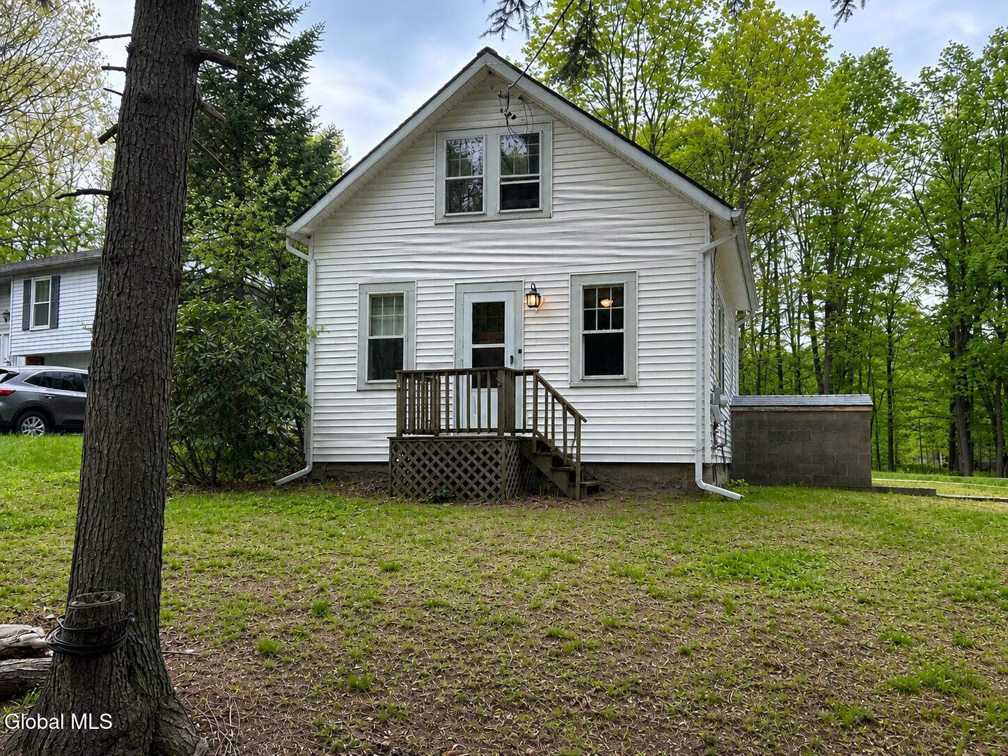 148 Elliot Road East Greenbush NY 12061