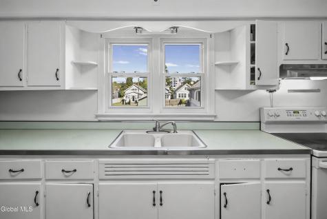 81 Hazelhurst Avenue Albany NY 12203