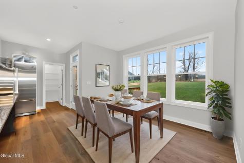 10 Scarlet Street Clifton Park NY 12065