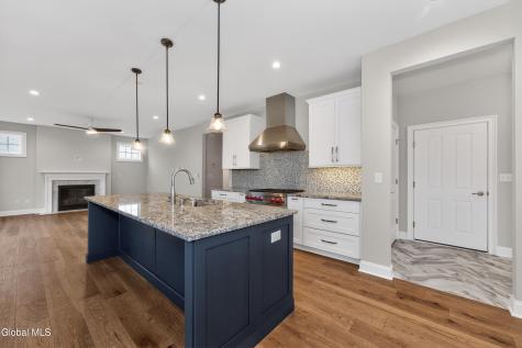 10 Scarlet Street Clifton Park NY 12065