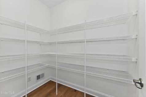 10 Scarlet Street Clifton Park NY 12065