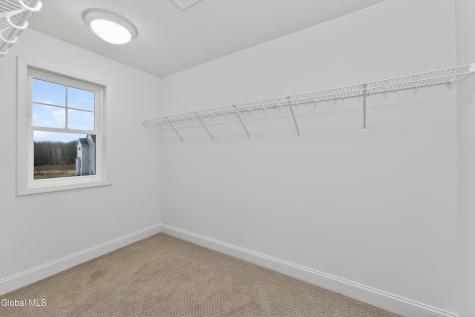 10 Scarlet Street Clifton Park NY 12065