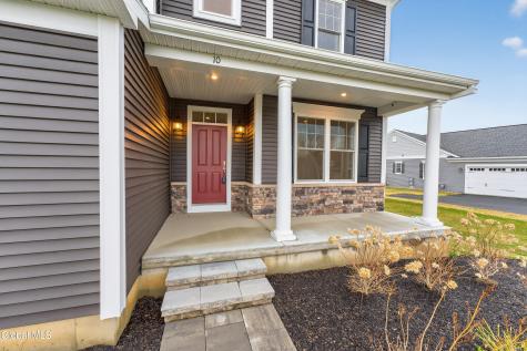 10 Scarlet Street Clifton Park NY 12065