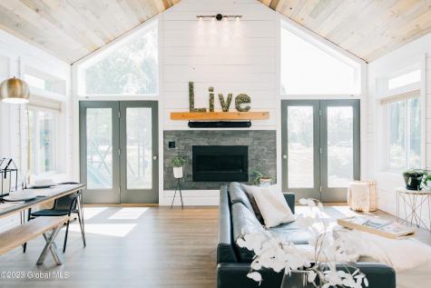 26 Foxglove Way Malta NY 12020