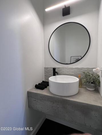 26 Foxglove Way Malta NY 12020