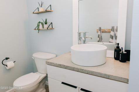 26 Foxglove Way Malta NY 12020