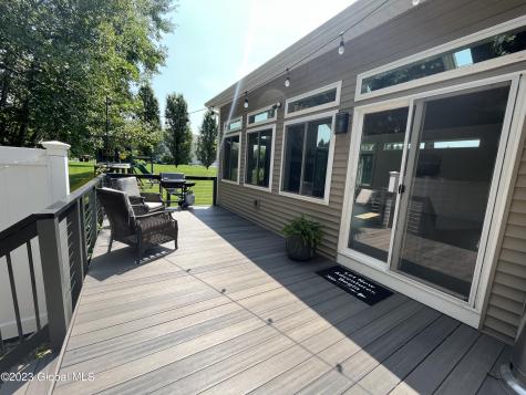 26 Foxglove Way Malta NY 12020