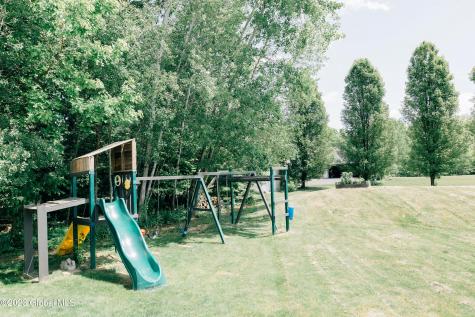 26 Foxglove Way Malta NY 12020