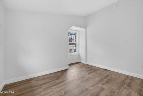 75 Mcgillis Avenue Lake George NY 12845