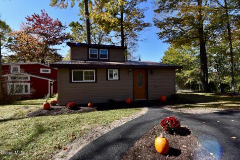 8 Park Avenue Middle Grove NY 12850