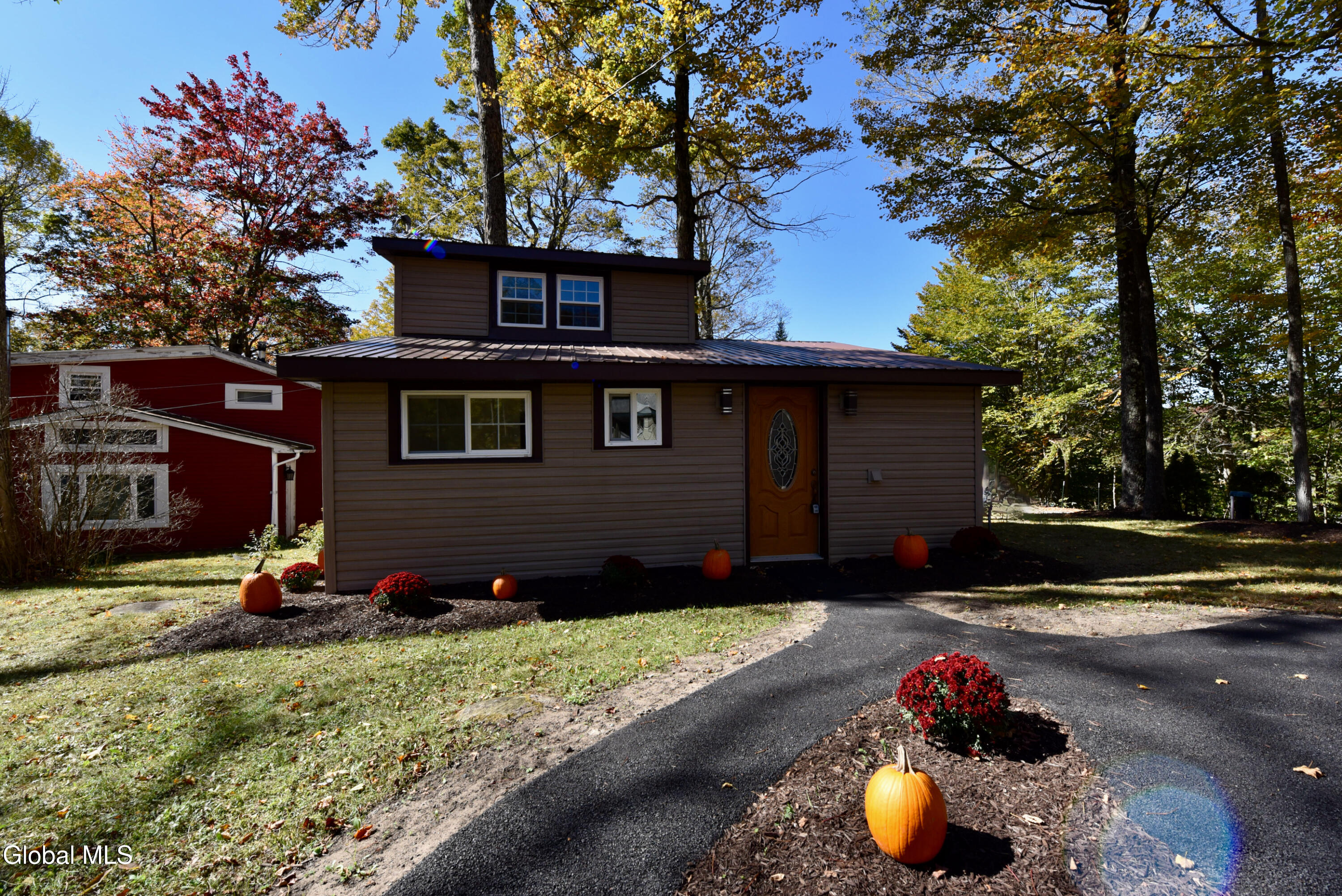 8 Park Avenue Middle Grove NY 12850