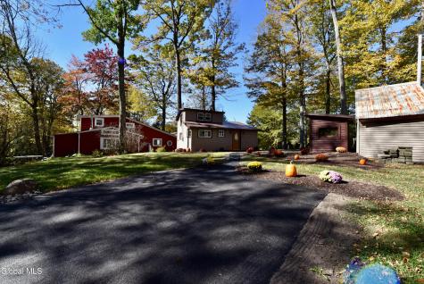 8 Park Avenue Middle Grove NY 12850